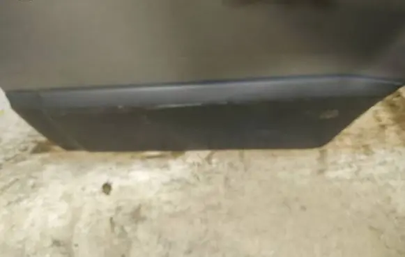 Rear door trim (molding)