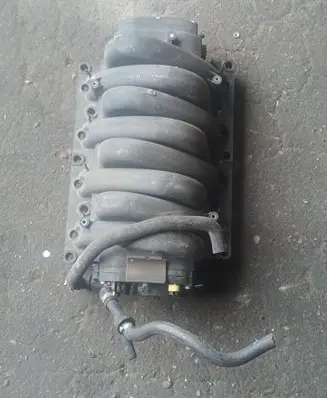 BMW X5 E53 Intake manifold 11611438272 1438272