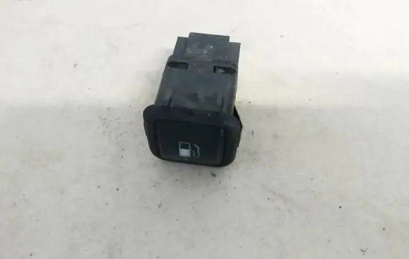 Volkswagen PASSAT B5 Fuel tank opening switch 3b0959833a 03000313