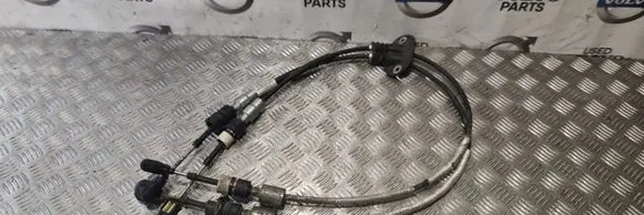 Gear shift cable linkage