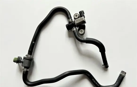 Nissan Rogue EGR valve 14930JA10D K5T46696 149124BA0A
