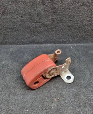 Audi A6 S6 C6 4F Muffler mount bracket/holder 4F0253147 4F0253144M 4F0253147A