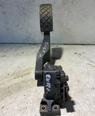 Volkswagen Golf IV Accelerator throttle pedal 1J1721503H 6PV00777001