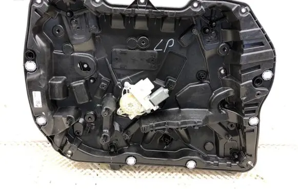 BMW X5 G05 Front door window regulator with motor 9450783