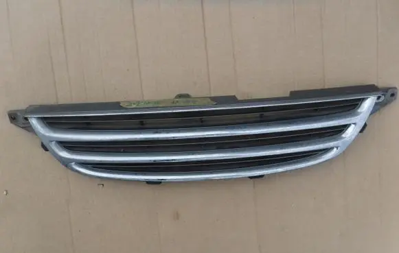 Toyota Avensis T220 Front grill 5311405020