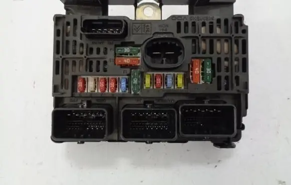 Peugeot 407 Fuse box set 9661682580