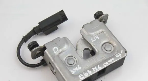 BMW M6 Engine bonnet/hood lock/catch 7115229