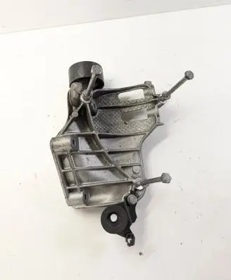 BMW X3 F25 A/C compressor mount bracket 7585167 68572910 696011