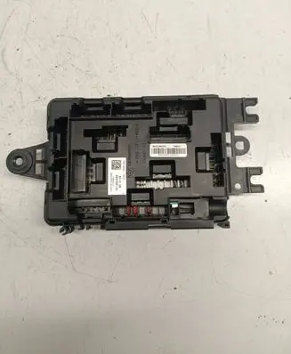 BMW 3 F30 F35 F31 Fuse module 9337881
