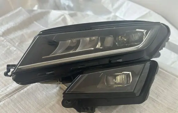 Skoda Kodiaq Headlight/headlamp 566941015F
