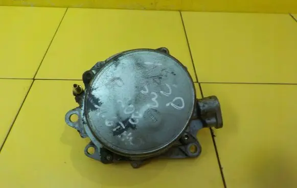 Peugeot 207 Vacuum pump 701366030