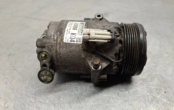 Opel Astra H Air conditioning (A/C) compressor (pump) 13322148