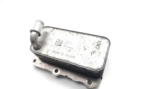 Land Rover Discovery 4 - LR4 Engine oil radiator G4D36A642BA