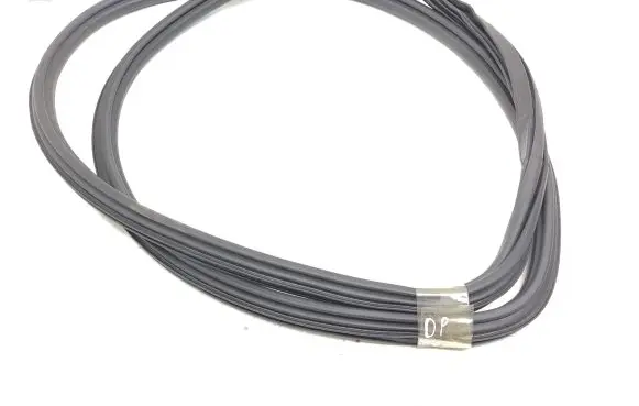 Cupra Formentor Front door rubber seal