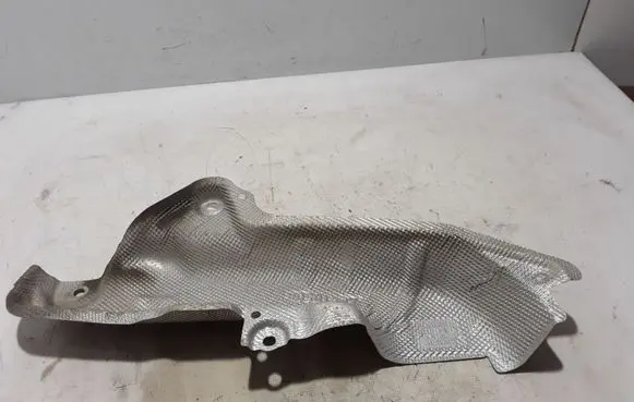 Dacia Sandero III Exhaust heat shield 747618673R