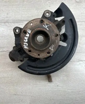 Renault Megane III Front wheel hub
