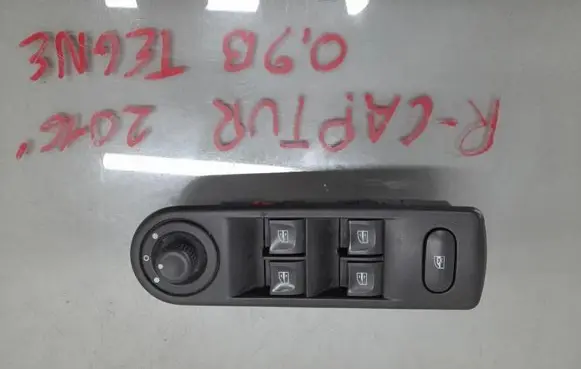 Renault Captur Quarter vent window switch 