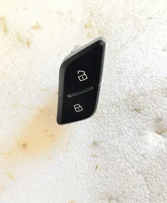 Audi Q7 4M Central locking switch button 4M1962108