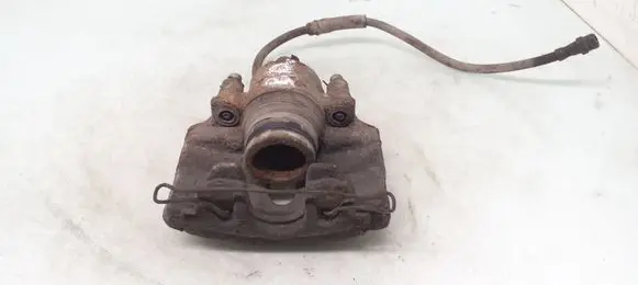 Volkswagen PASSAT B6 Front brake caliper