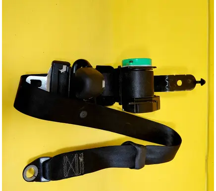 Chrysler Voyager Rear seatbelt 04680516AC
