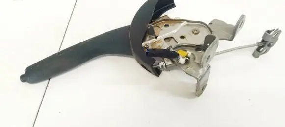 Nissan Note (E12) Handbrake/parking brake lever assembly