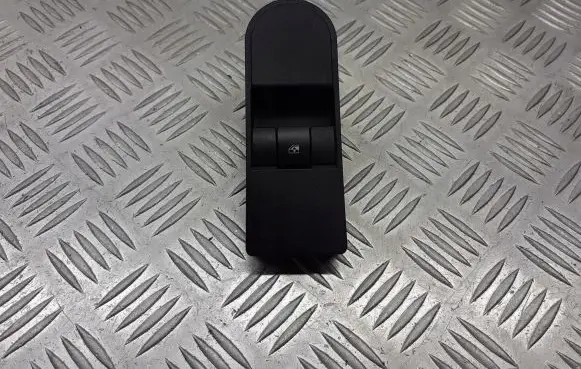 Opel Zafira B Quarter vent window switch 13228709
