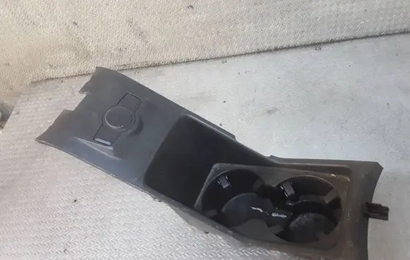 Chevrolet Captiva Cup holder front PD05240