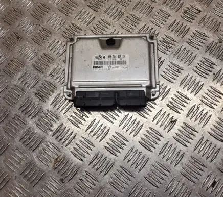 Volkswagen PASSAT B5.5 Engine control unit/module 038906019EM 28SA5042 0281010668
