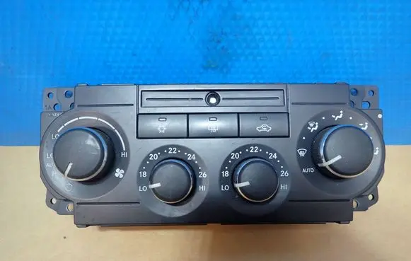 Chrysler 300 - 300C Climate control unit P55111031AG 005601407699