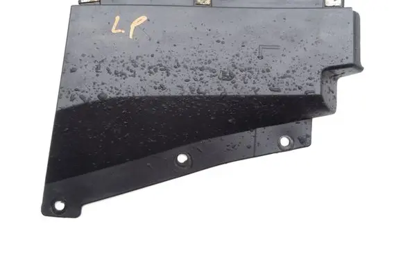 Nissan Patrol Y61 Trunk door license plate light bar 62221VC200