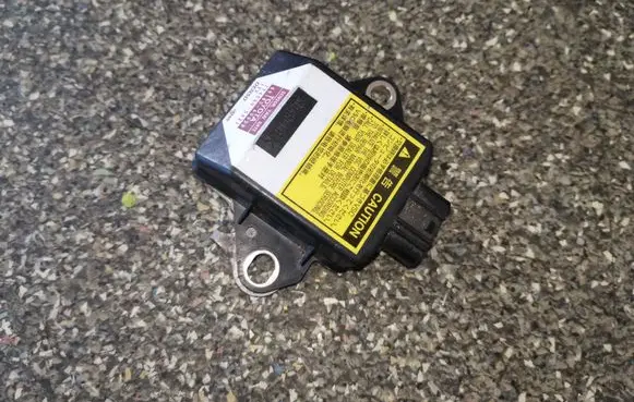 Toyota Land Cruiser (J120) ESP acceleration yaw rate sensor 8918360020 1745005431