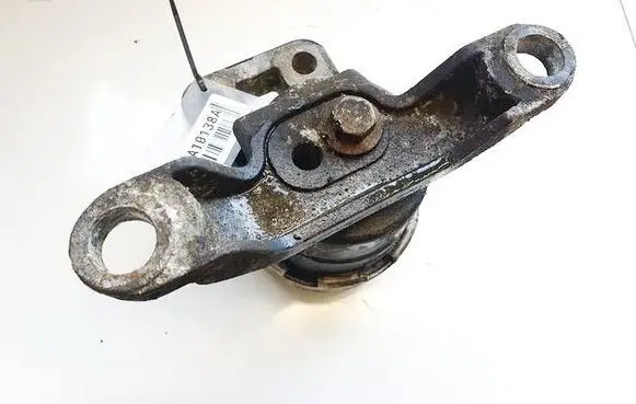 Ford Mondeo MK IV Engine mount bracket 