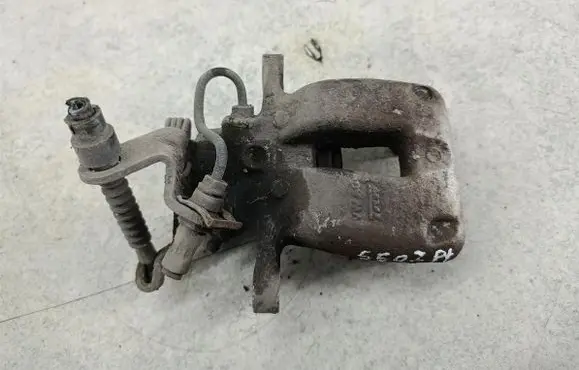 Skoda Octavia Mk2 (1Z) Rear brake caliper 