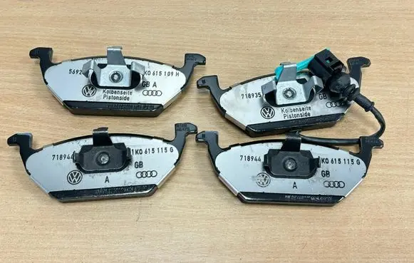 Volkswagen Caddy Brake pads (front) 1K0698151A