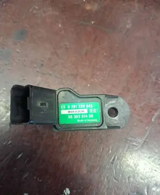 Peugeot 206+ Air pressure sensor 0261230043 9639381480