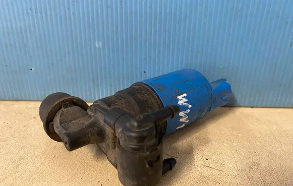 Citroen Berlingo Windscreen/windshield washer pump 21344900
