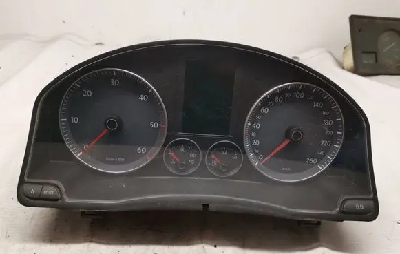 Volkswagen Golf V Speedometer (instrument cluster) 1K0920874M V0002000