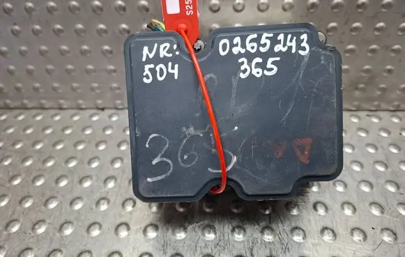 Renault Clio IV ABS control unit/module S25071504 476608644R 0265243365