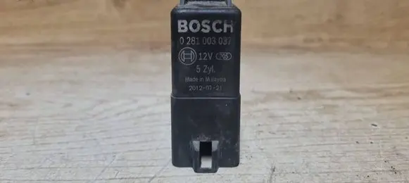 Volvo V70 Glow plug pre-heat relay 0281003037