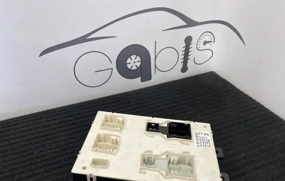 Mercedes-Benz Vito Viano W447 Central body control module A4479005807 A4479022704 A4479016402
