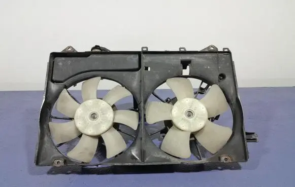 Toyota Prius (NHW20) Electric radiator cooling fan 1636321030