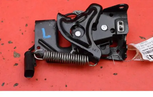 BMW Z4 E89 Engine bonnet/hood lock/catch 724254911