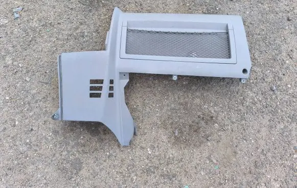 Dashboard lower bottom trim panel