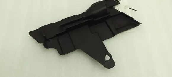 Volkswagen Golf VII Timing belt guard (cover) 04L109145A 04L109145