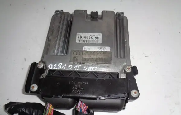 Audi A4 S4 B8 8K Engine control unit/module 03L906022MR 0281015580