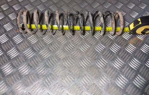 Mitsubishi Carisma Rear coil spring
