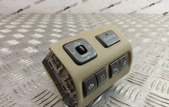 Lexus LS 460 - 600H Wing mirror control module 8487050490