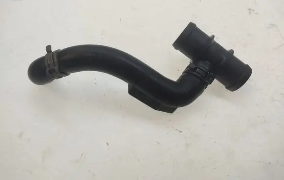 Volkswagen Golf VI Engine coolant pipe/hose 323220