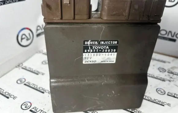 Toyota Corolla Verso E121 Fuel injection control unit/module 8987120030