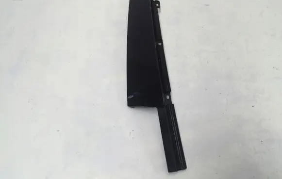Volvo XC40 Front door glass trim molding 31448392